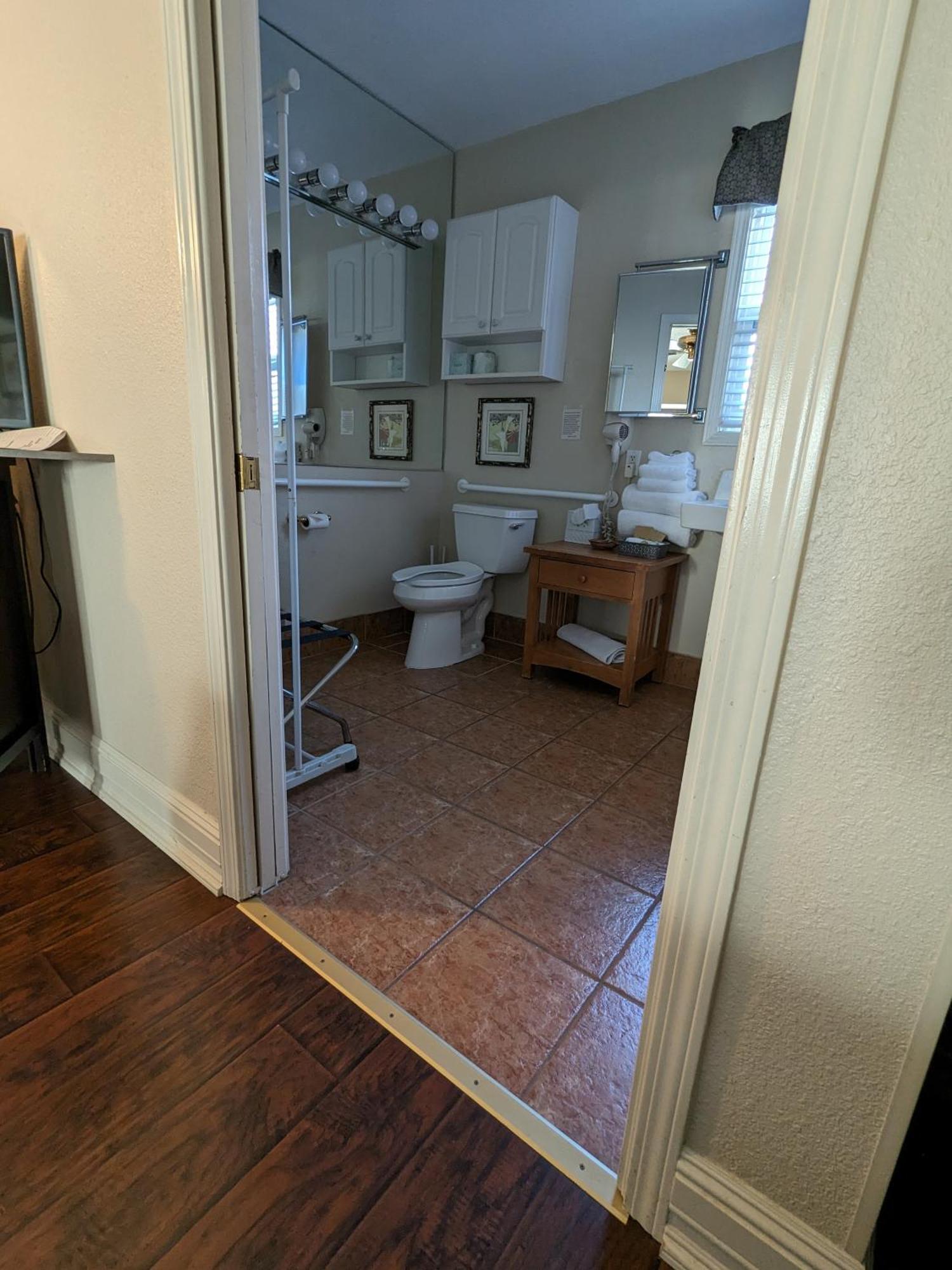 Los Gatos Garden Inn Hotel エクステリア 写真