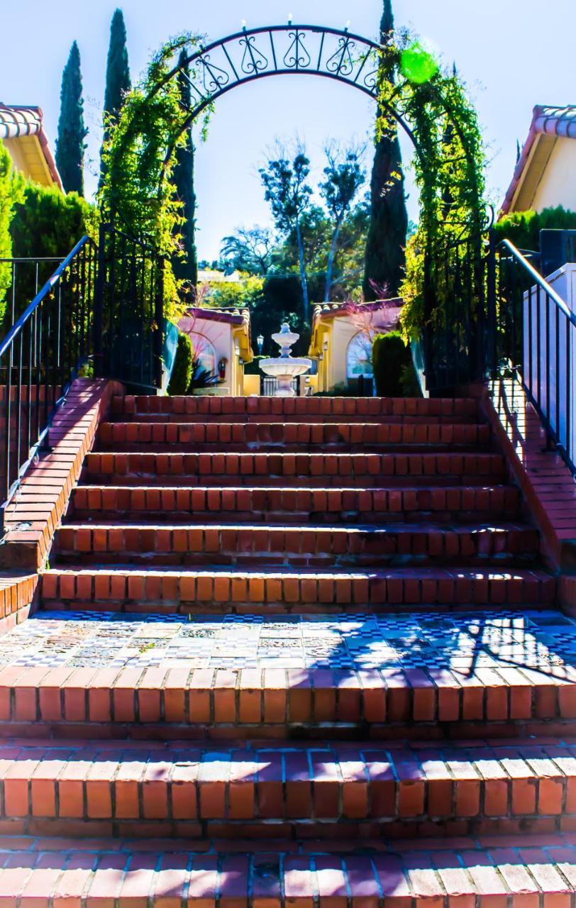 Los Gatos Garden Inn Hotel エクステリア 写真