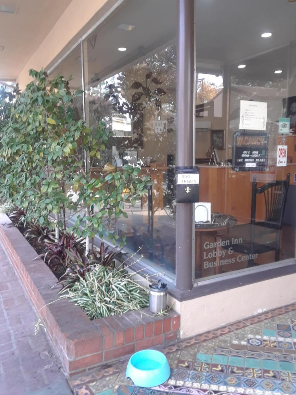 Los Gatos Garden Inn Hotel エクステリア 写真