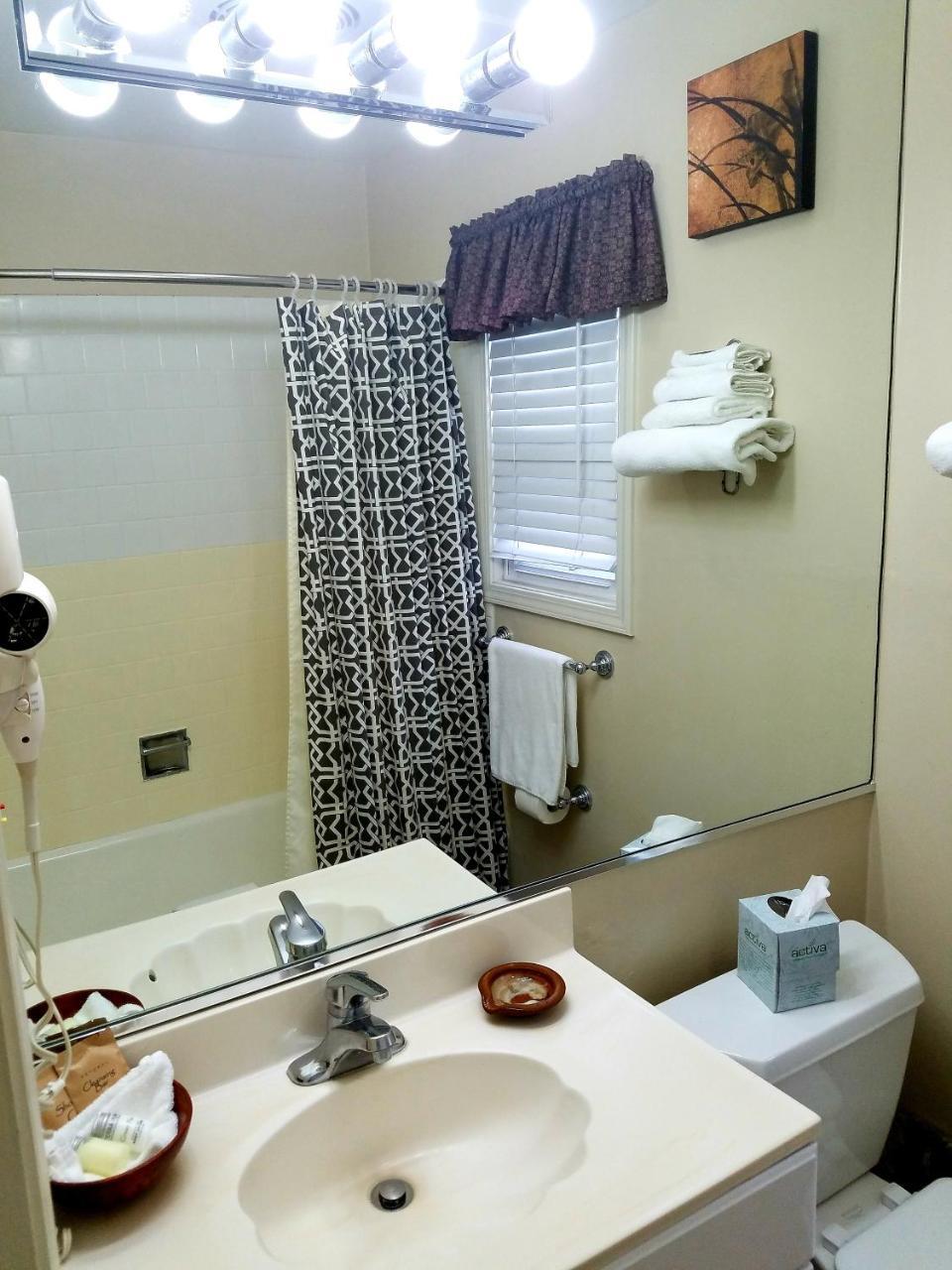 Los Gatos Garden Inn Hotel エクステリア 写真